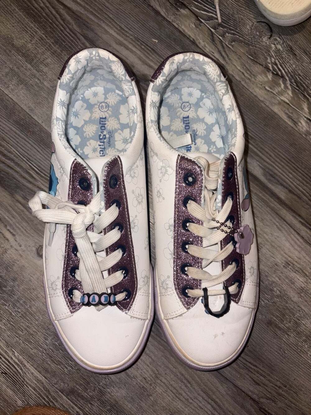 Disney Lilo & Stitch Ground Up Sneakers Women's Size 8.5